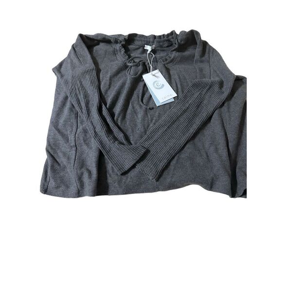New. Calme crop sweater. XS. Retails $138 - Picture 9 of 10